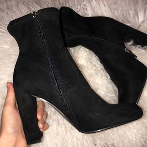 STEVE MADDEN SOCK BOOTIES